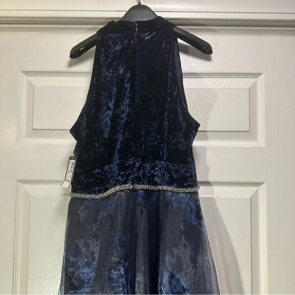 NWT Ignite Evenings 16 Formal Navy Embellished Gown - Picture 9 of 10